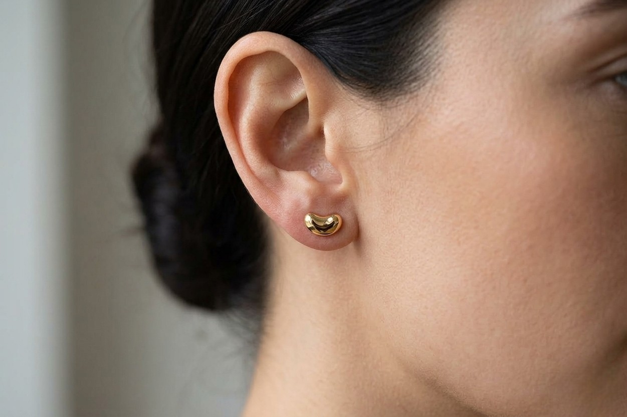 9ct Gold Bean Stud